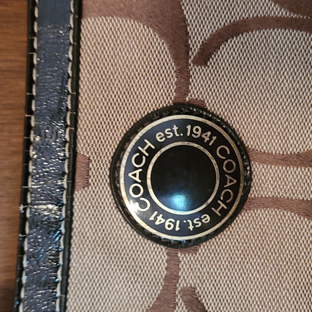 Coach Handbag - Picture 2 of 8